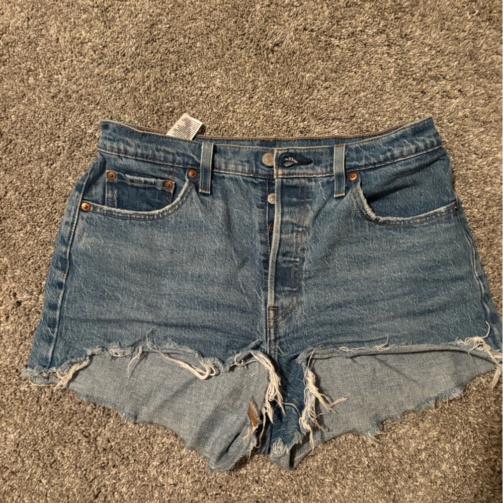 Levi’s shorts